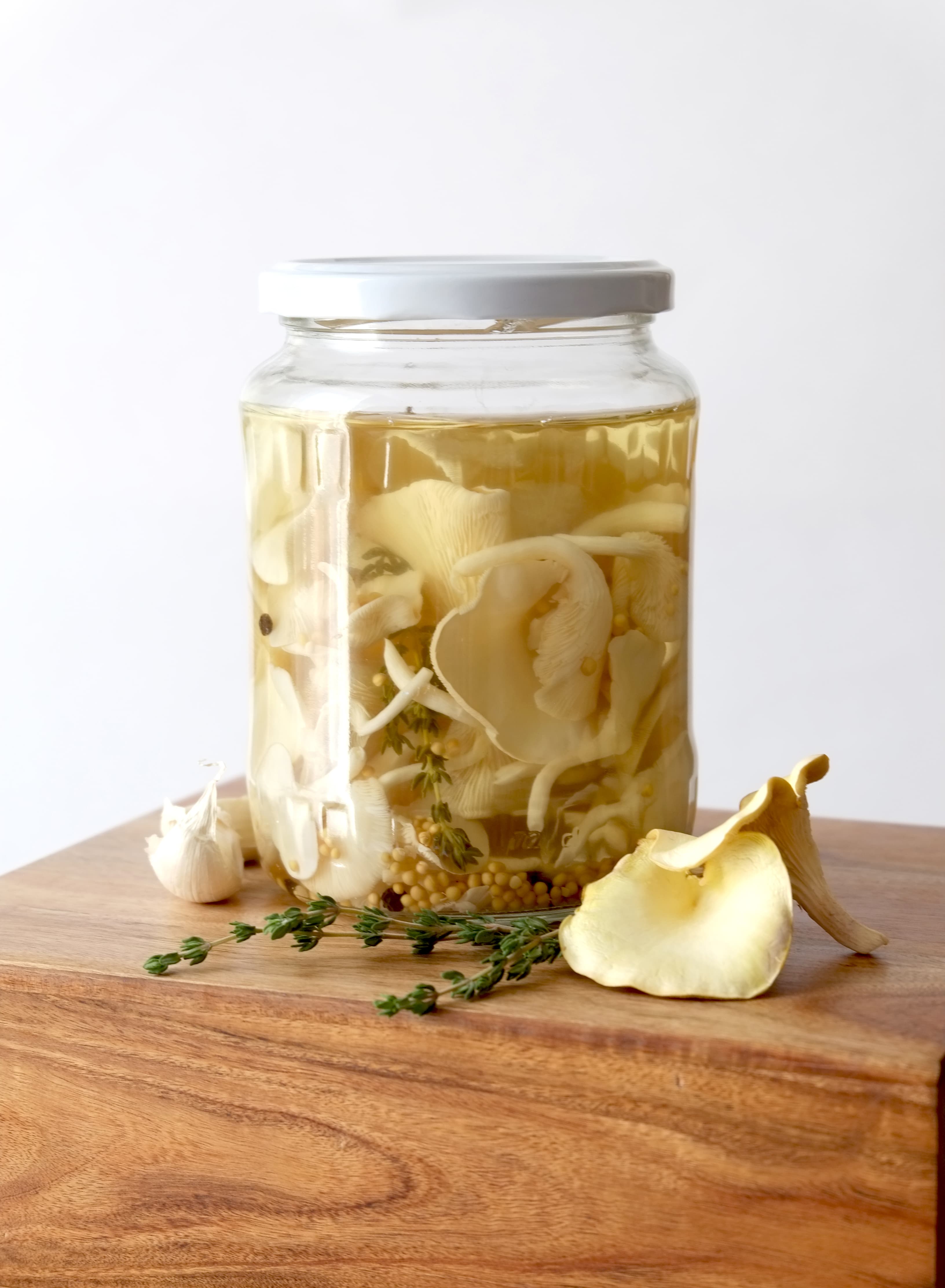 NAKLADANÁ HLIVA CITRÓNOVÁ V SLADKO-KYSLOM NÁLEVE